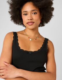 D&eacute;bardeur bords en dentelle