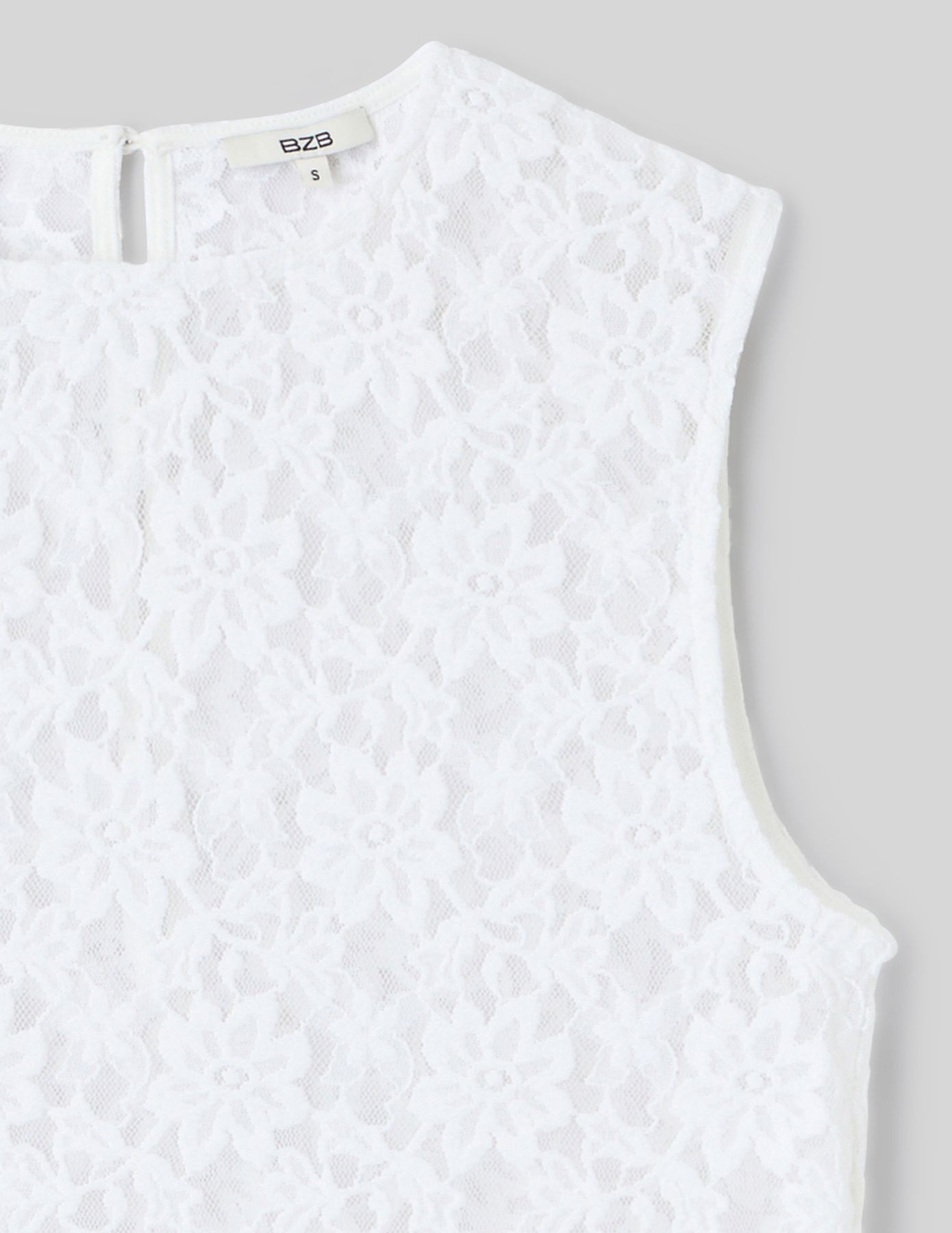 Top sans manche en dentelle