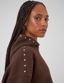 Sweat capuche &agrave; studs