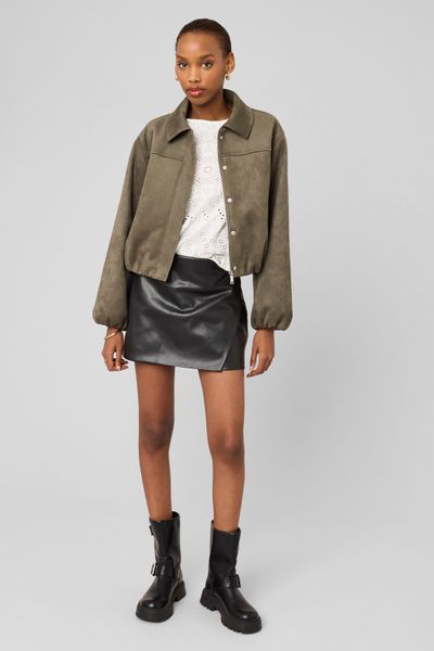 Jupe short en tissu enduit