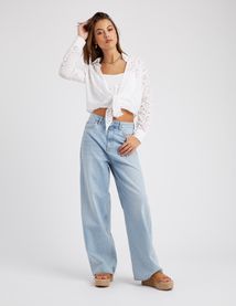 Chemise à nouer en broderie anglaise