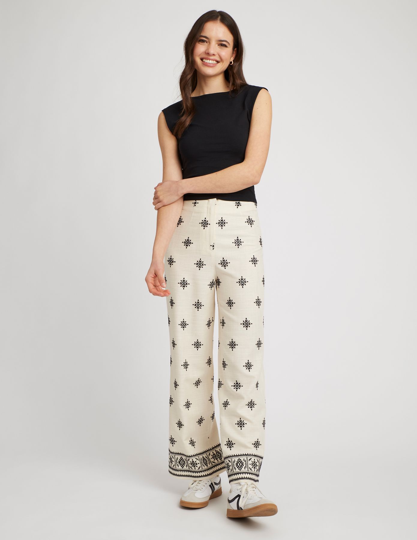 Pantalon brodé