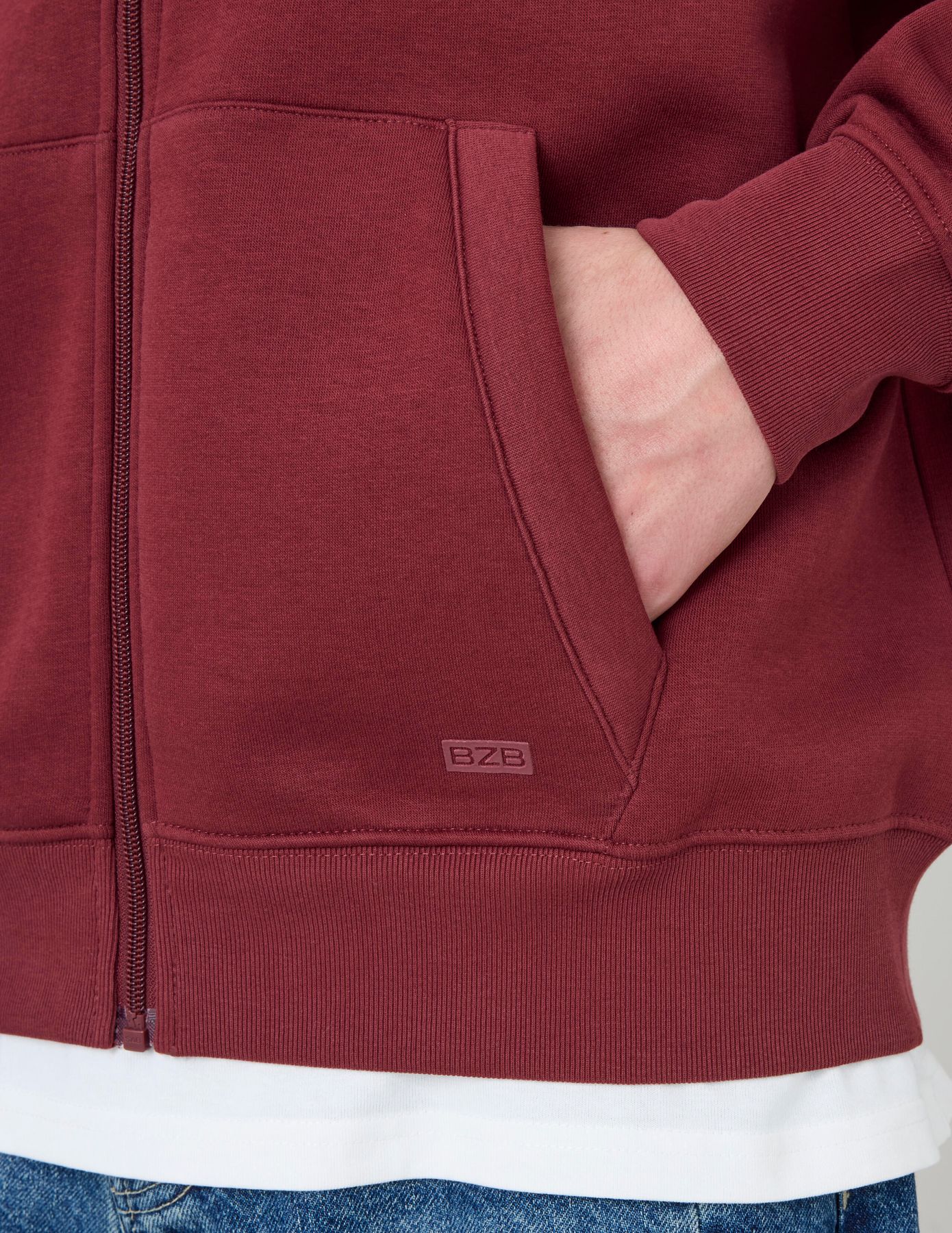 Sweat zippé à capuche