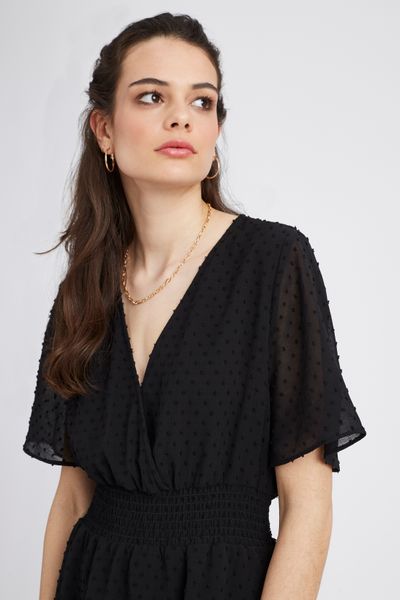 Robe courte plumetis en polyester recycl&eacute;