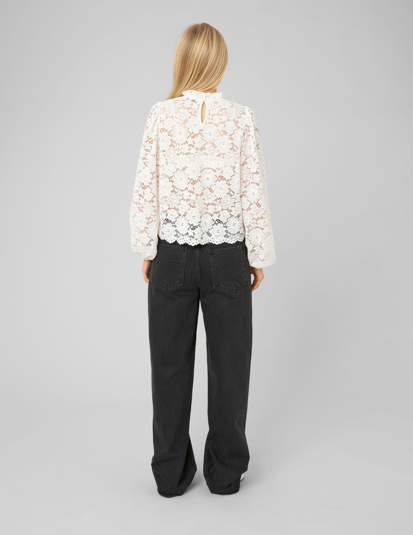 Blouse en dentelle
