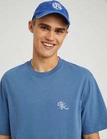 T-shirt broderie poitrine