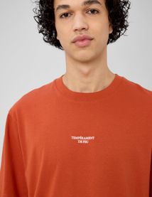 T-shirt broderie poitrine