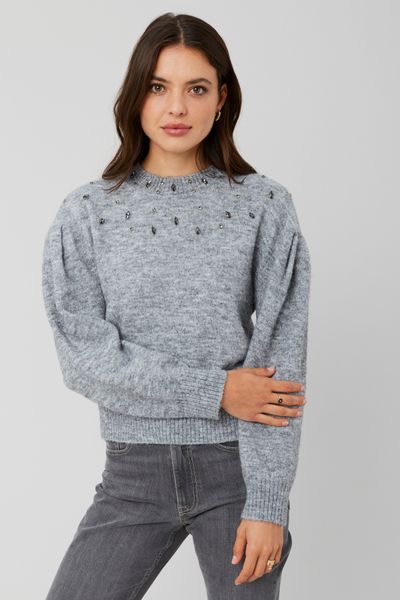 Pull col montant bijoux