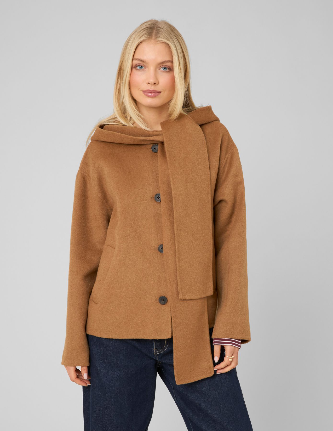 Manteau &agrave; col &eacute;charpe