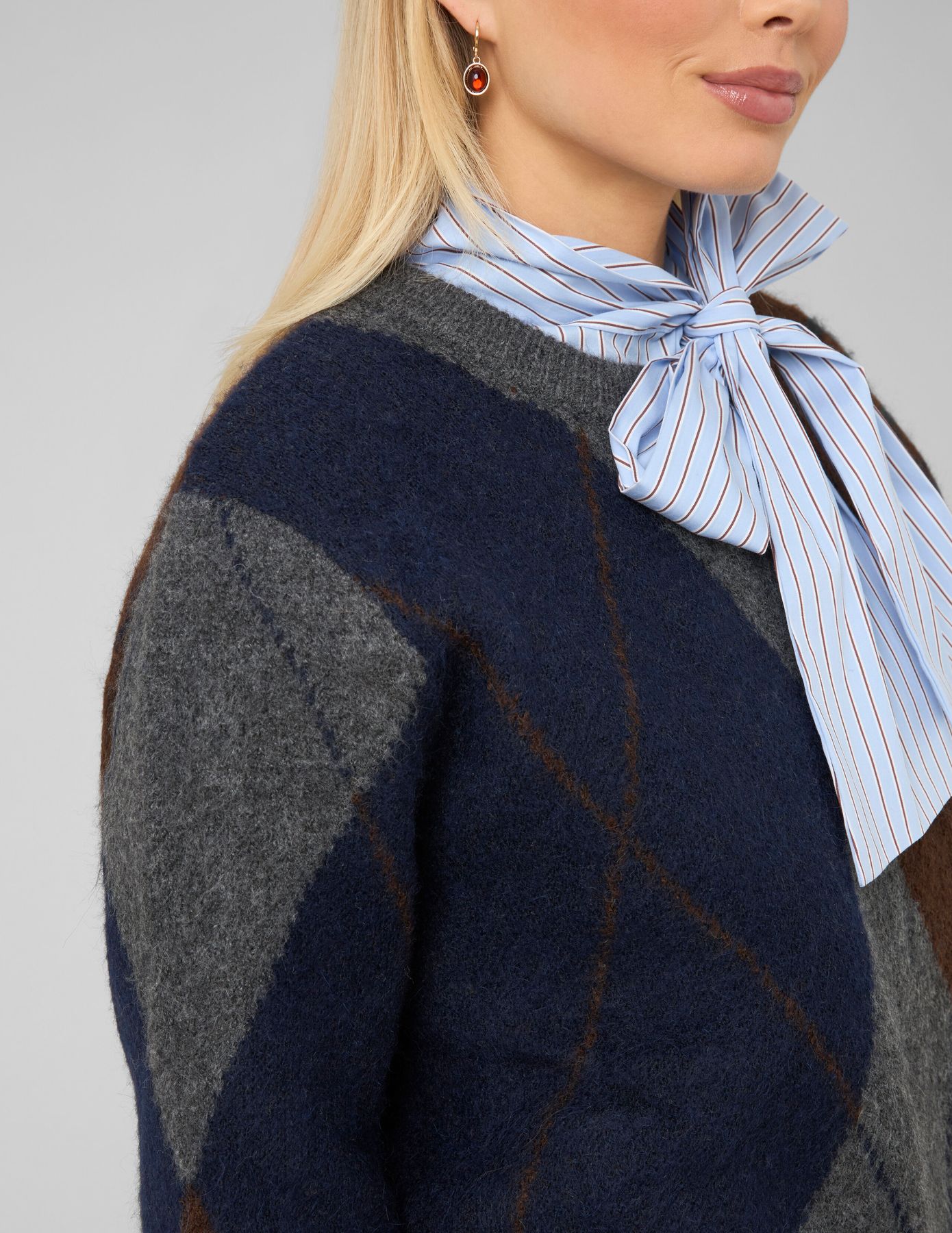 Pull jacquard col rond