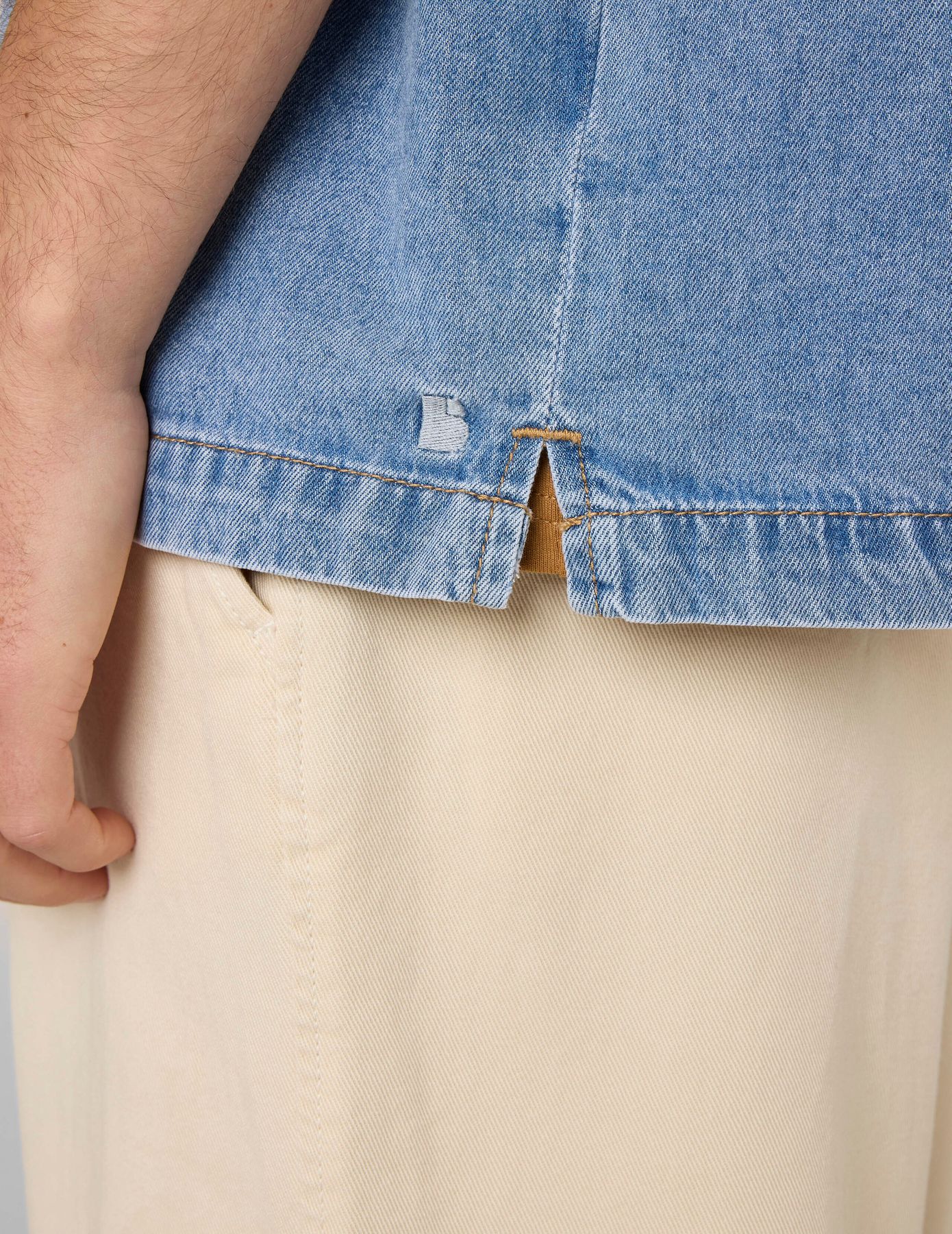 Chemise en jean manches courtes