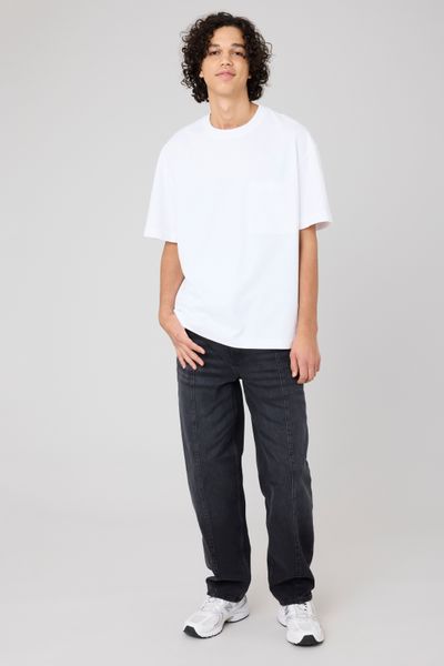 Jean loose à découpes