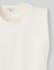 T-shirt sans manches