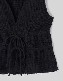 Top textur&eacute; &agrave; nouer