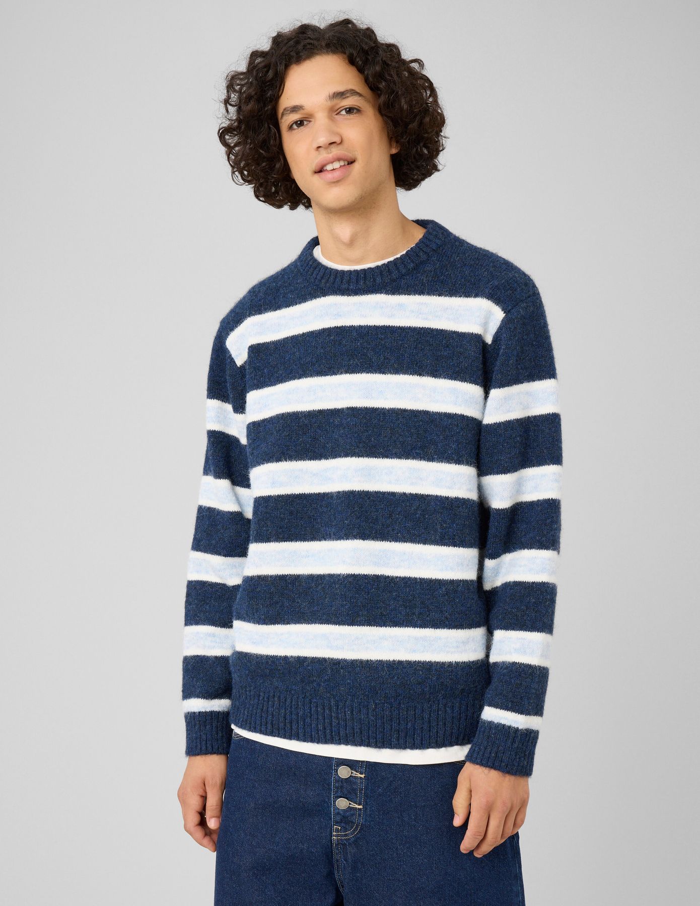 Pull ray&eacute; col rond