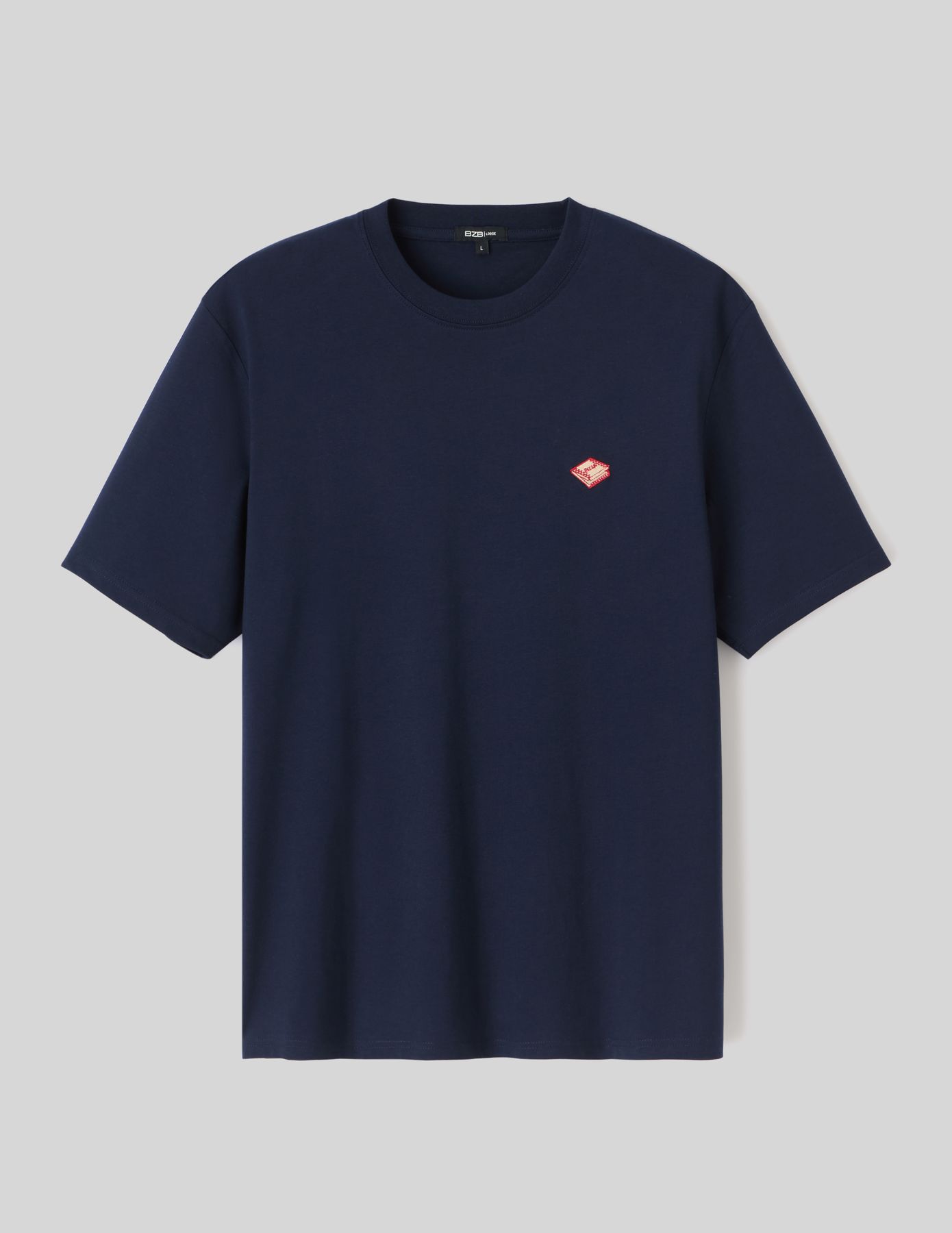 T-shirt broderie poitrine