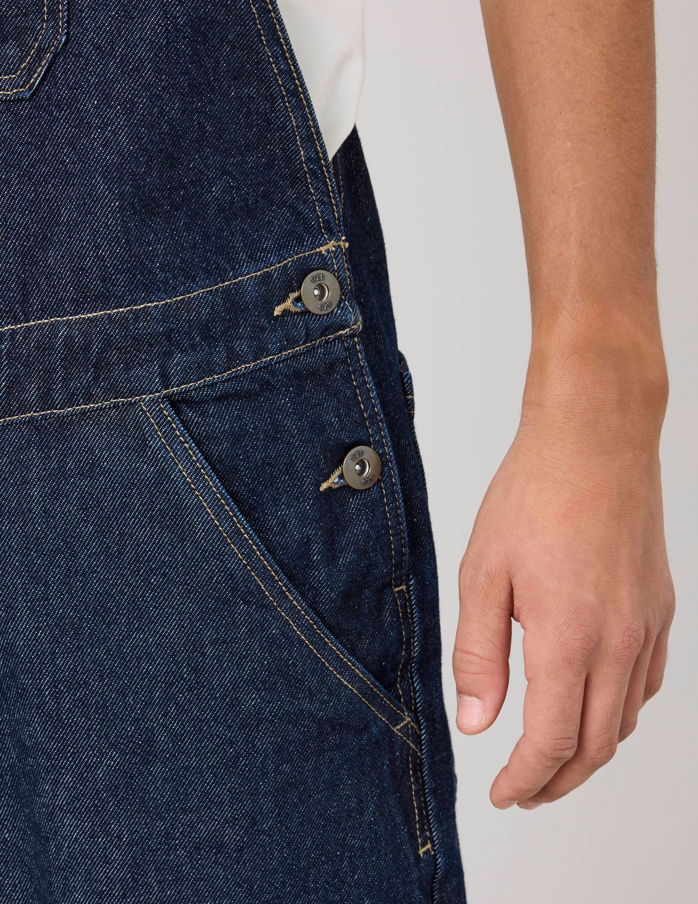 Salopette en jean brut