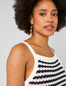 D&eacute;bardeur ray&eacute; en crochet