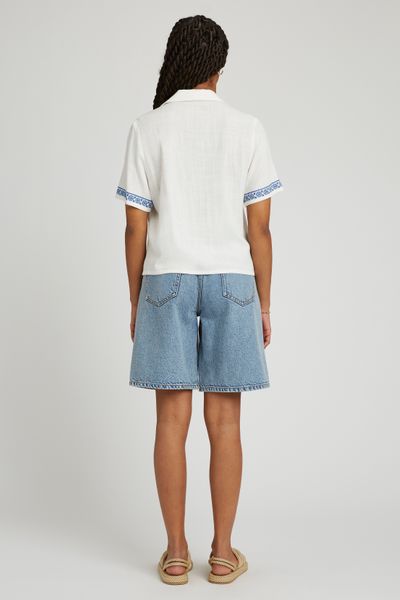 Chemise brodée