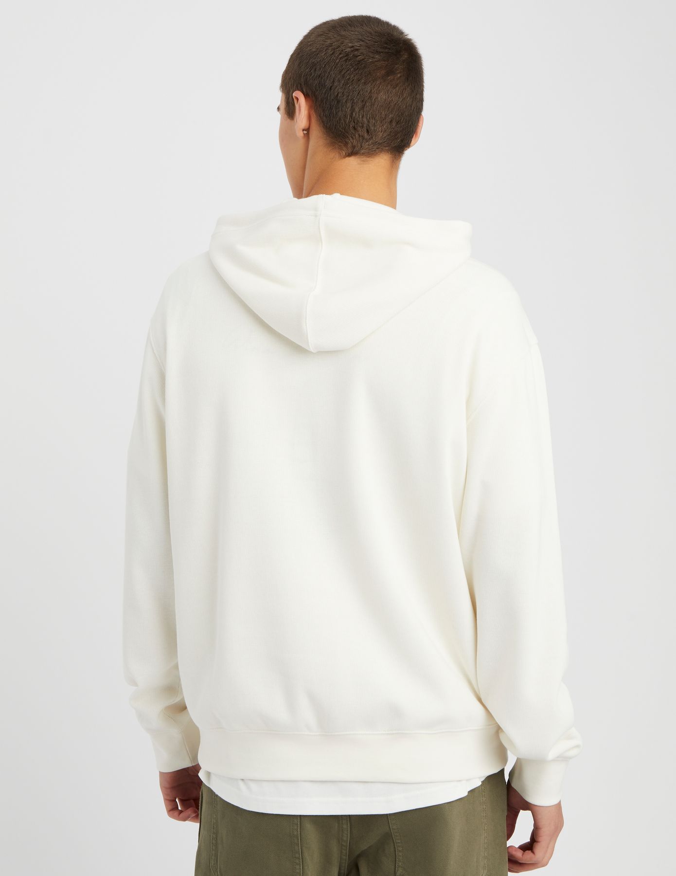 Sweat à capuche matière fantaisie