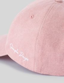Casquette avec broderie