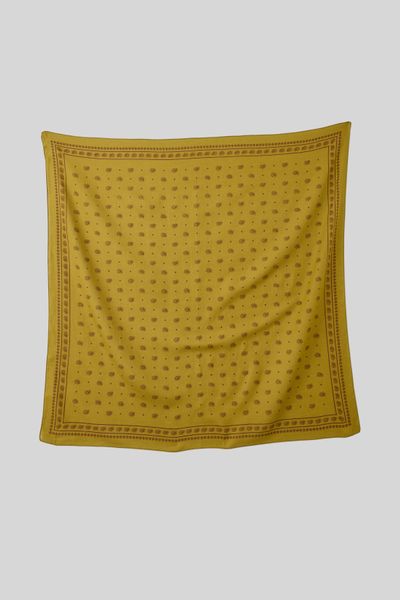 Foulard carr&eacute; imprim&eacute;