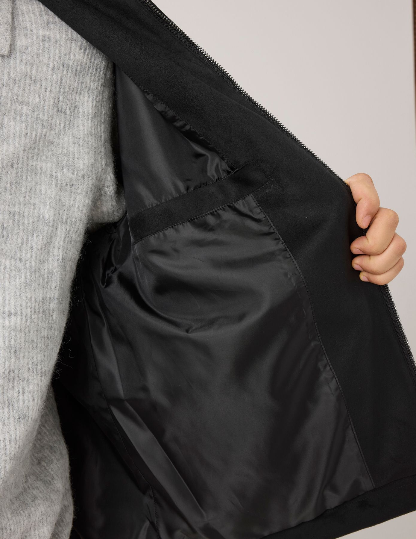 Veste zipp&eacute;e en su&eacute;dine