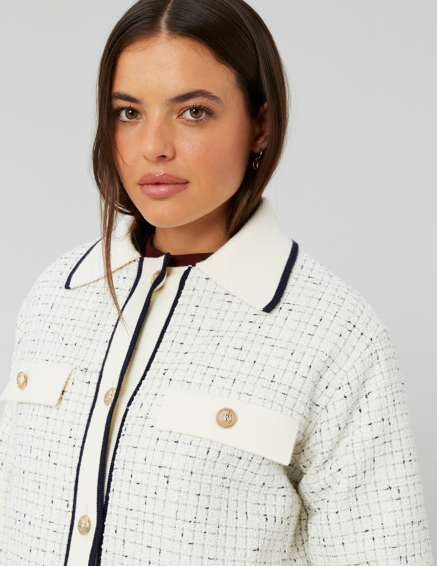 Veste en tweed col contrasté