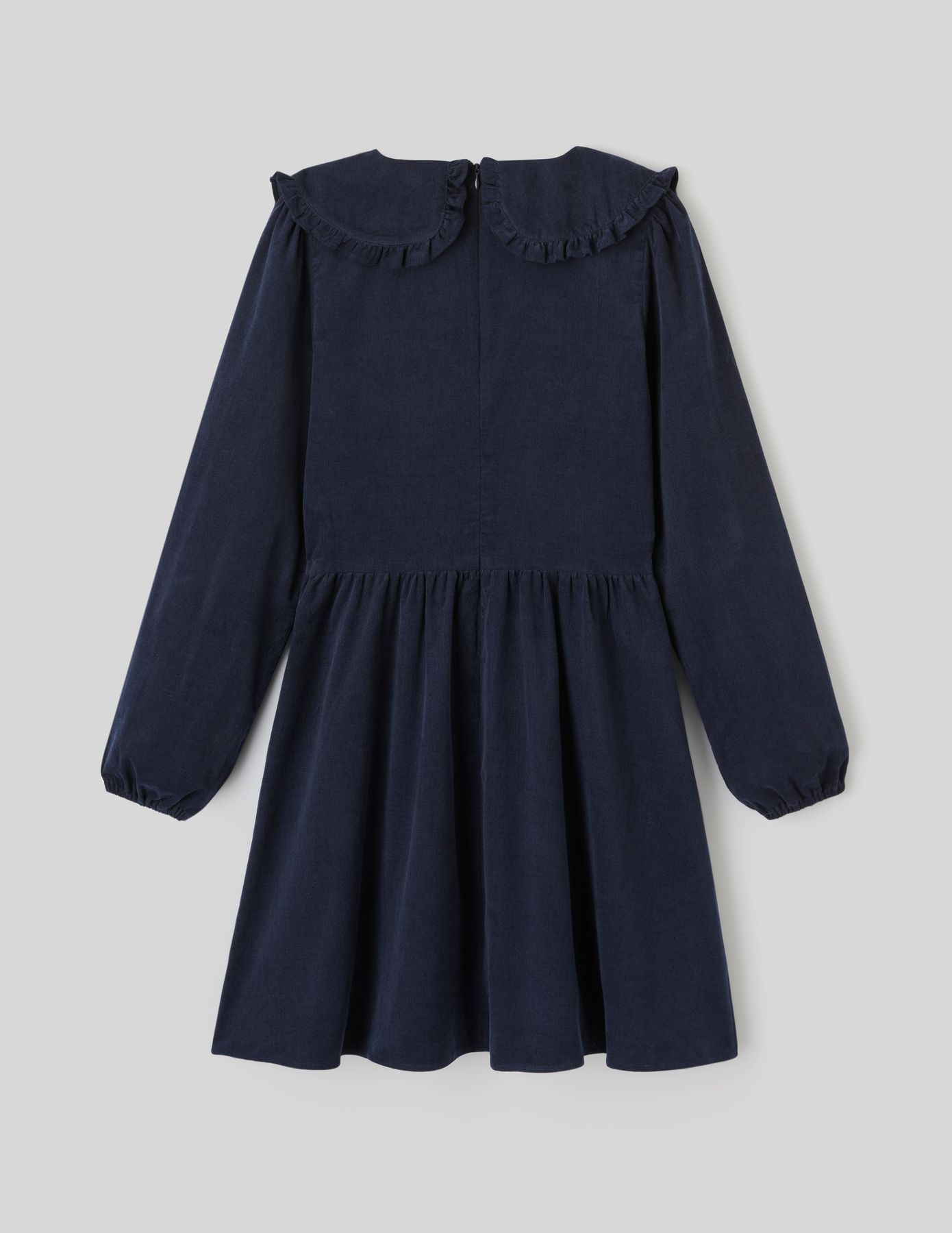Robe &agrave; col volant&eacute;