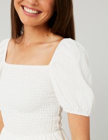 Robe courte à volants