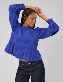 Blouse broderie 3D