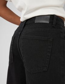Jean wide leg &agrave; strass