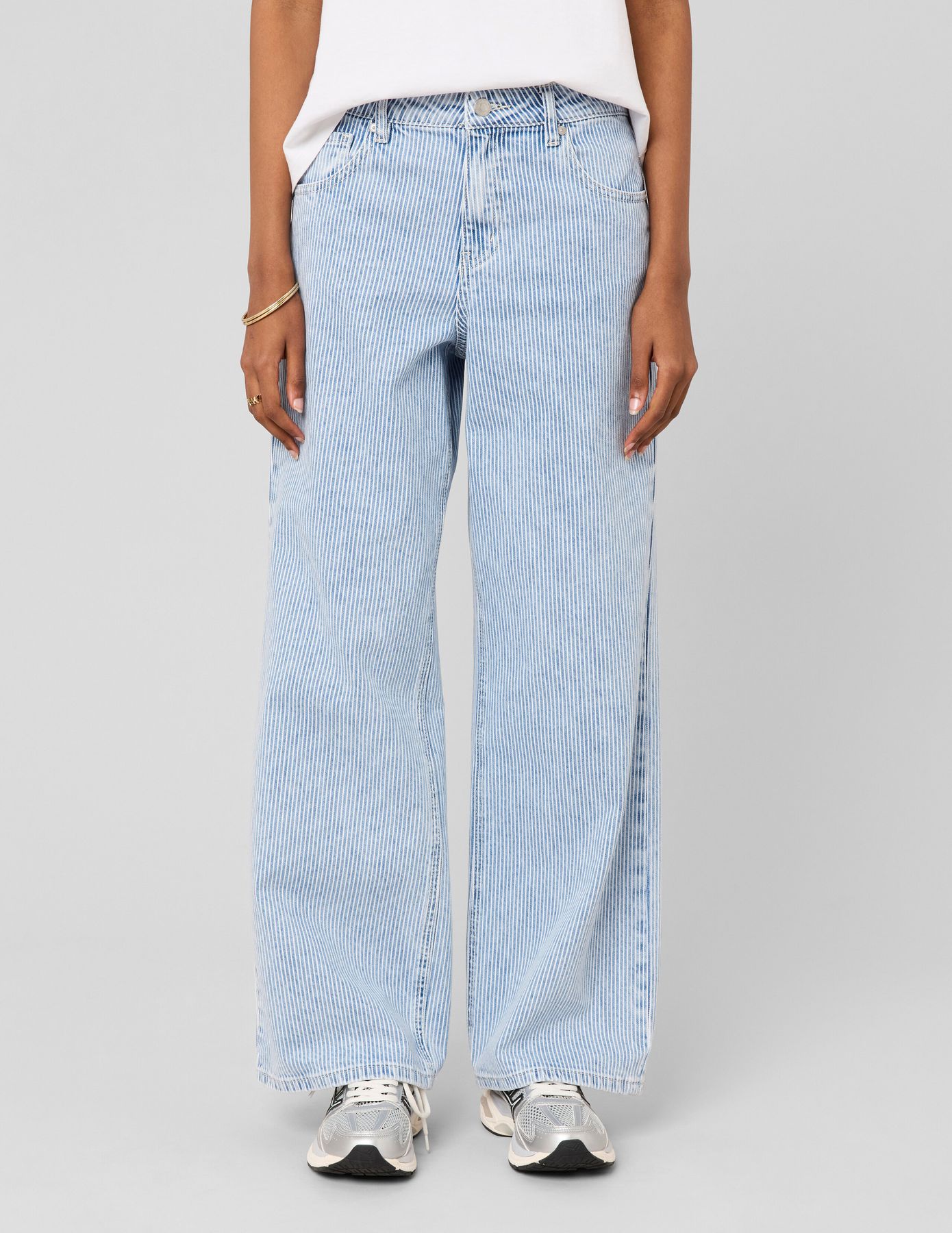 Jean baggy ray&eacute;