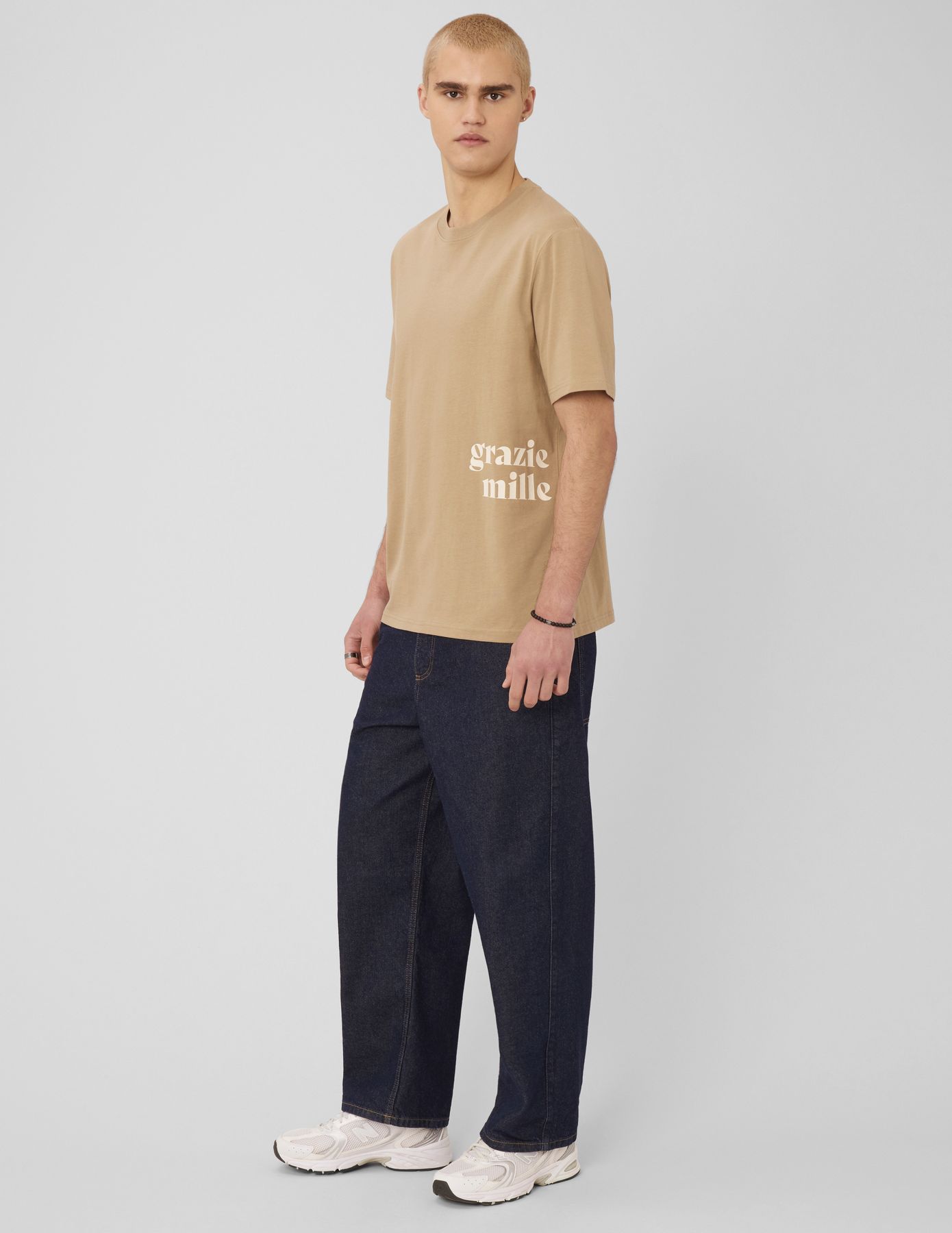 T-shirt imprim&eacute; devant