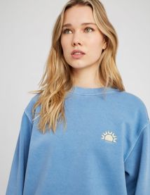 Sweat délavé brodé