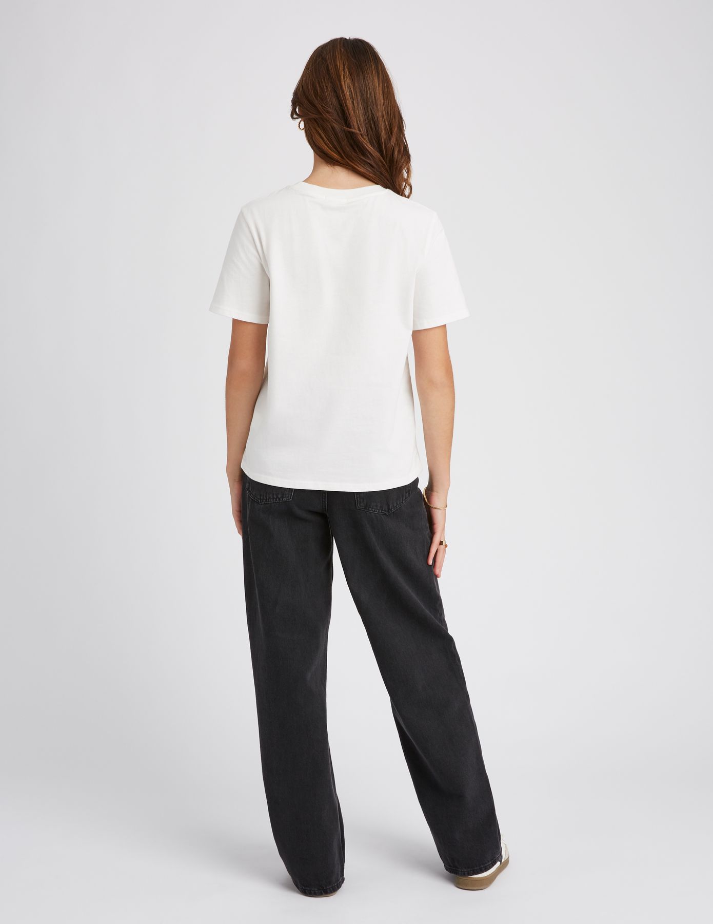 T-shirt brod&eacute; dor&eacute;