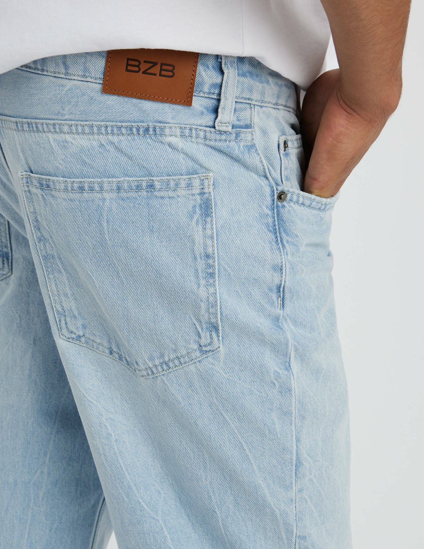 Jean relaxed bleach