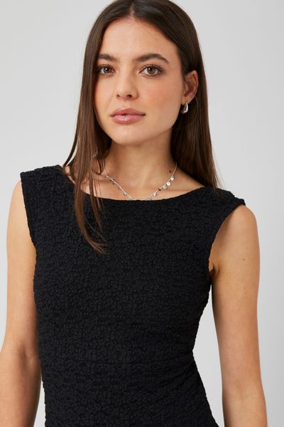 Robe dentelle dos nu