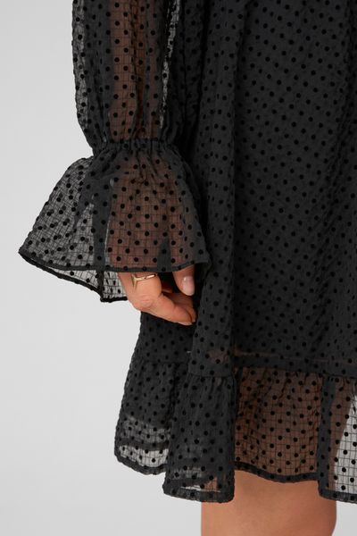 Robe courte &agrave; volants