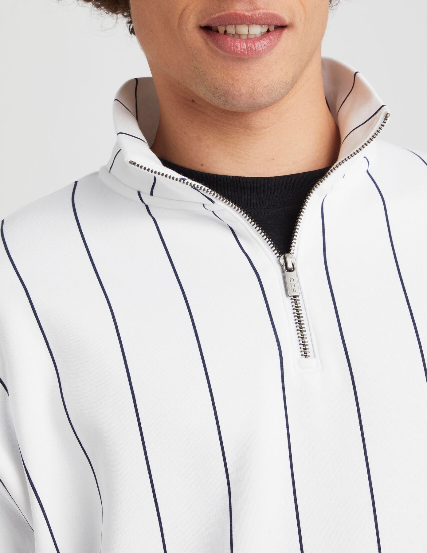 Sweat col montant rayures