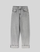 Gris foncé