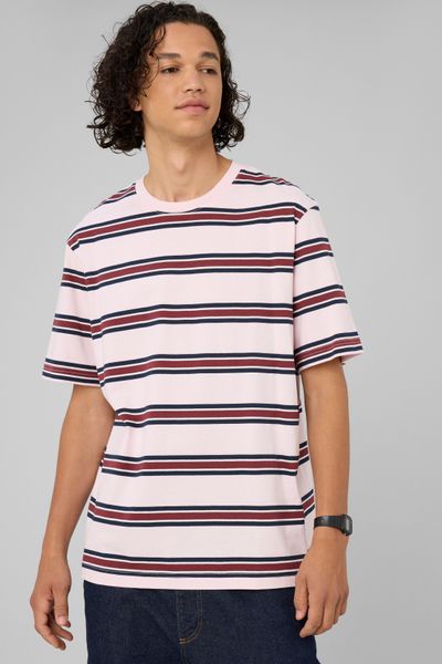 T-shirt ray&eacute;