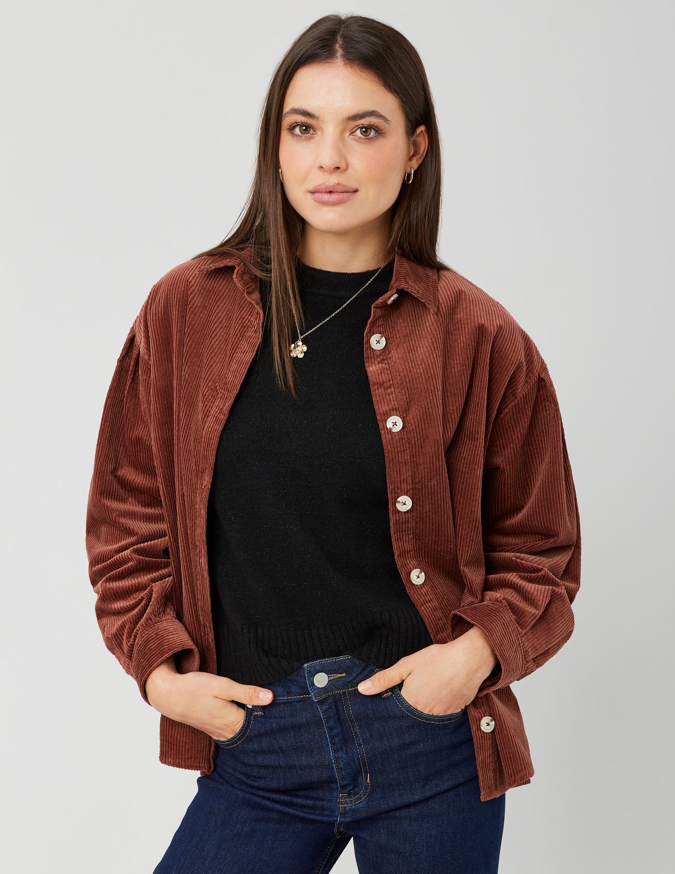 Surchemise en velours c&ocirc;tel&eacute;