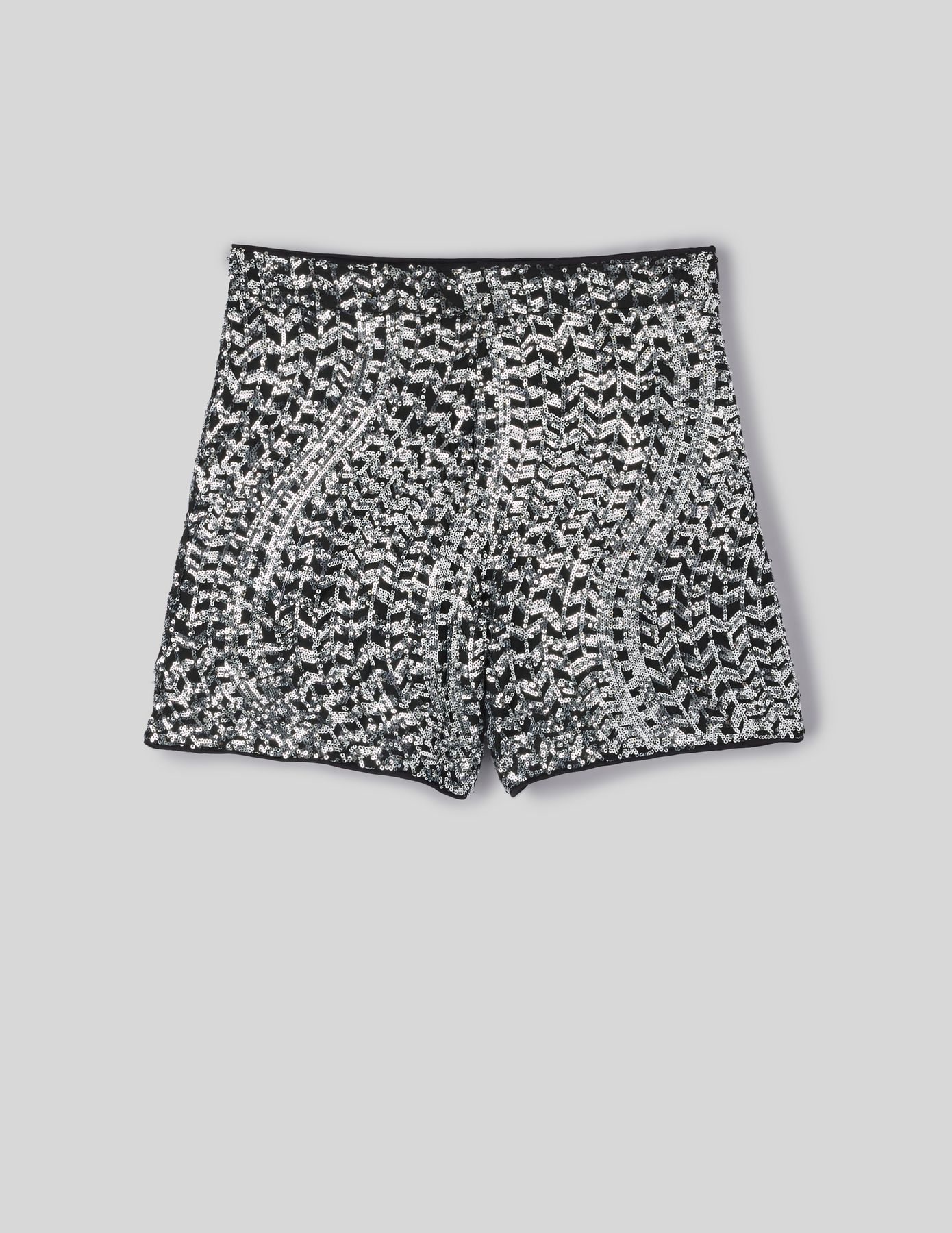 Short sequins