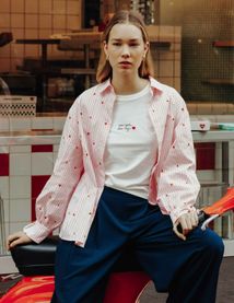 Chemise ray&eacute;e &agrave; motif c&oelig;ur