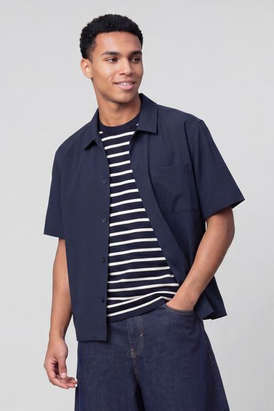 Chemise zipp&eacute;e manches courtes