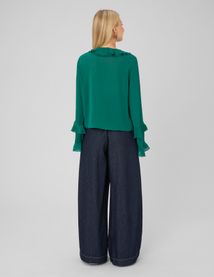 Blouse volant&eacute;e manches longues