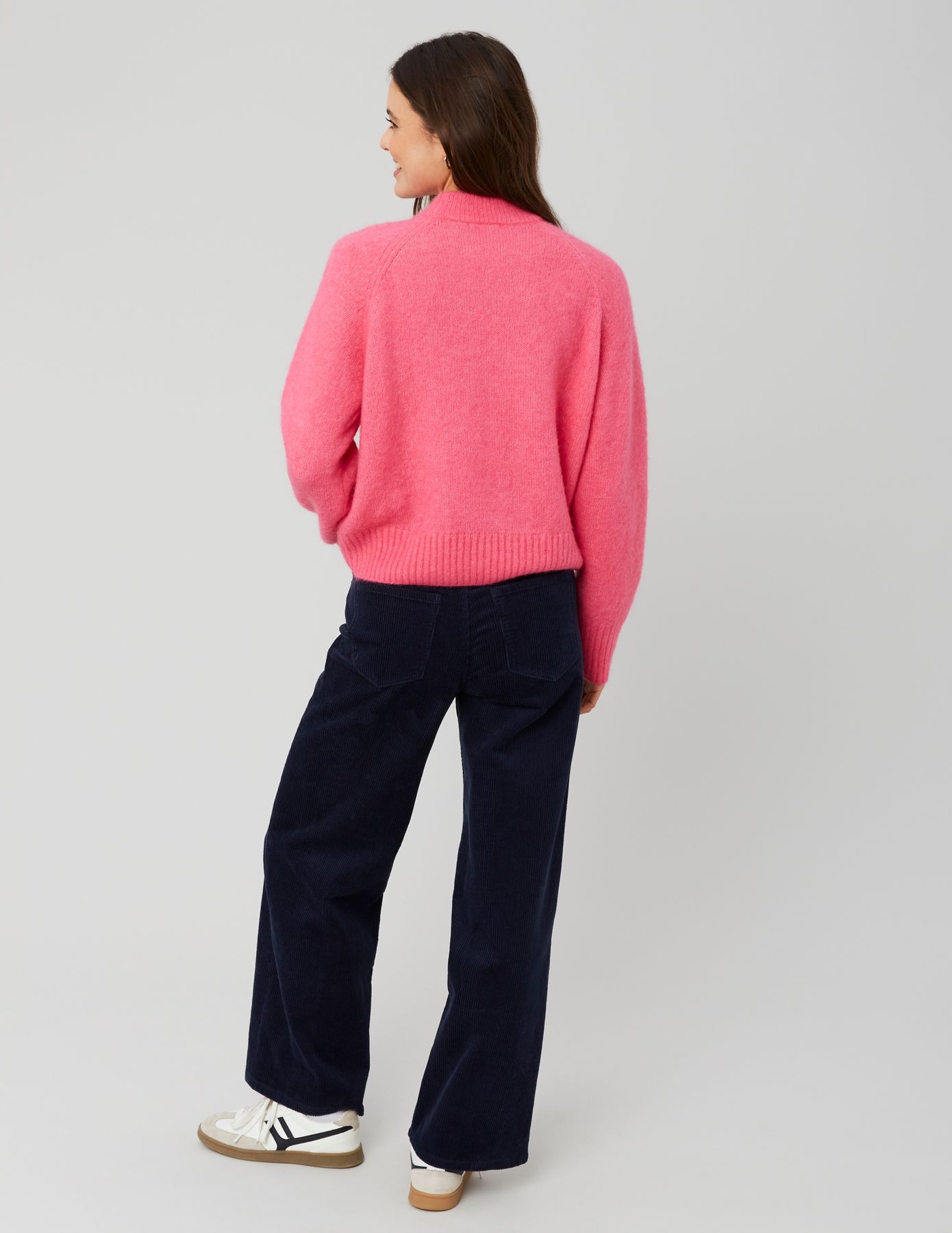 Pull premium col montant