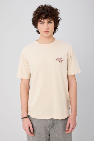 T-shirt broderie poitrine