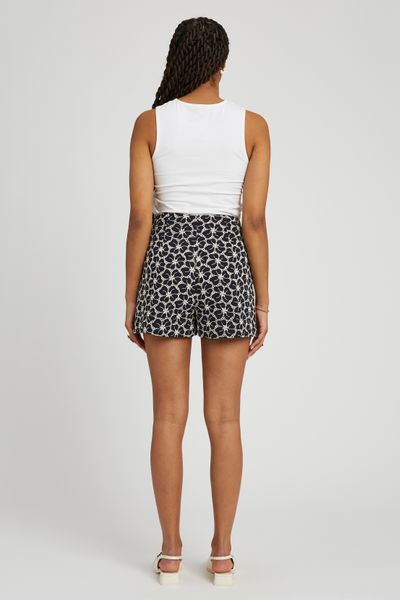 Short brodé